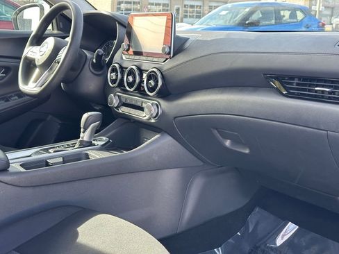 Used 2023 Nissan Sentra SV image 15