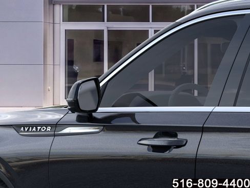 Used 2026 Lincoln Aviator AWD image 21