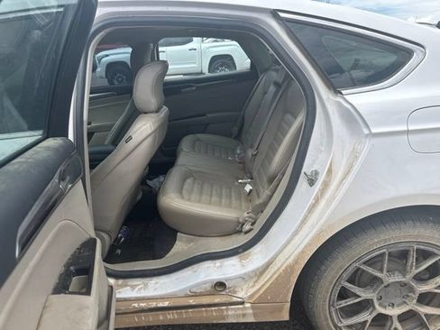 Used 2017 Ford Fusion SE w/ Fusion SE Technology Package AWD/4WD image 10