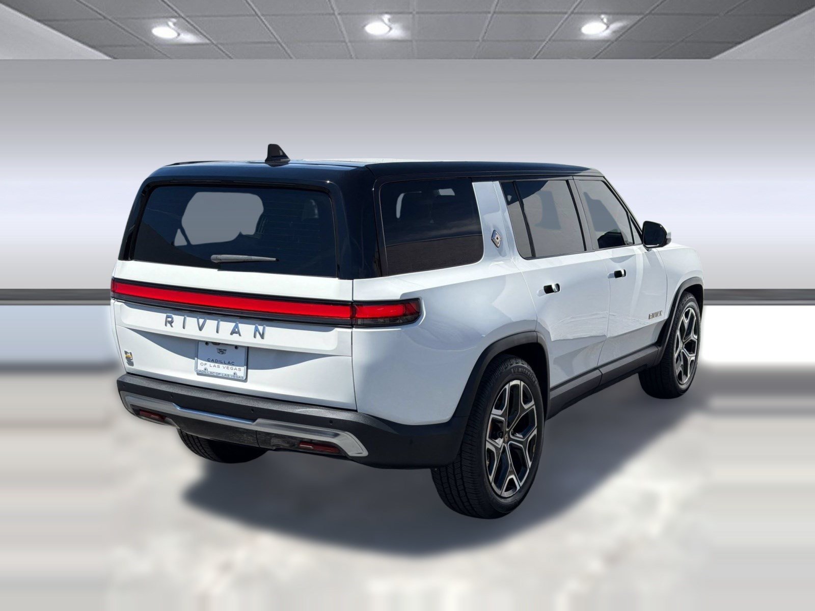 Used 2023 Rivian R1S Adventure Quad AWD/4WD image 8