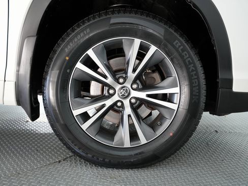 Used 2018 Toyota Highlander Plus image 63