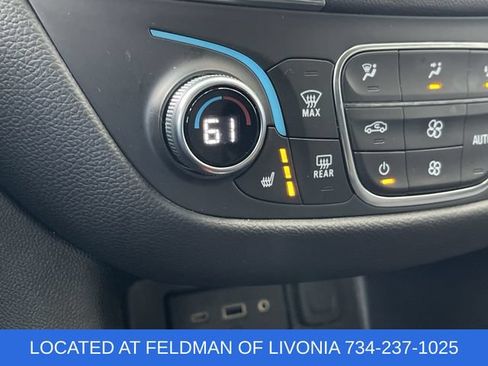 Used 2023 Chevrolet Equinox LT FWD image 34