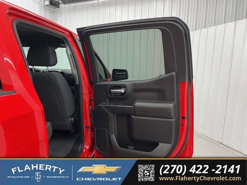 Used 2021 Chevrolet Silverado 1500 Custom Trail Boss AWD/4WD image 12