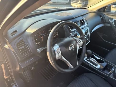 Used 2017 Nissan Altima 2.5 S w/ Power Driver Seat Package FWD image 8