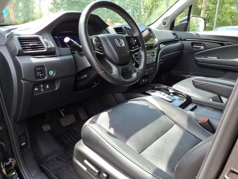 Used 2019 Honda Pilot Touring image 15