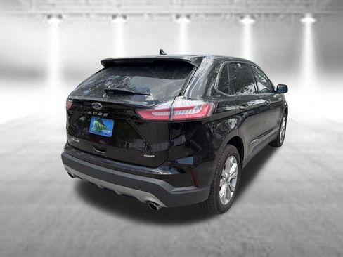 Used 2024 Ford Edge Titanium AWD/4WD image 5