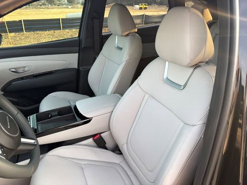 New 2026 Hyundai Tucson Limited image 17