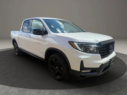 Used 2023 Honda Ridgeline Black Edition image 3