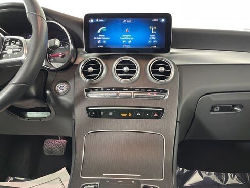 Used 2022 Mercedes-Benz GLC 300 GLC 300 image 20