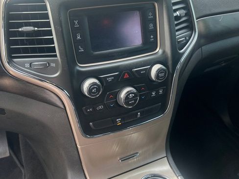 Used 2014 Jeep Grand Cherokee Laredo w/ Quick Order Package 23E image 11