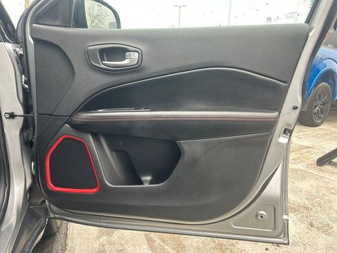 Used 2020 Jeep Compass Trailhawk image 25