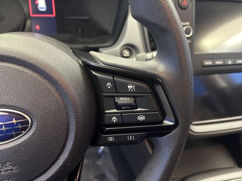Certified 2025 Subaru Crosstrek 2.0i image 15