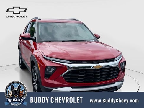 Used 2026 Chevrolet TrailBlazer LT w/ LT Cold Weather Package FWD image 1