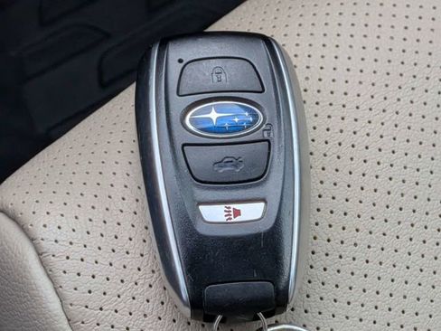 Used 2020 Subaru Outback Limited w/ Popular Package #2 AWD/4WD image 34
