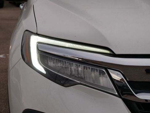 Used 2019 Honda Pilot Touring image 12