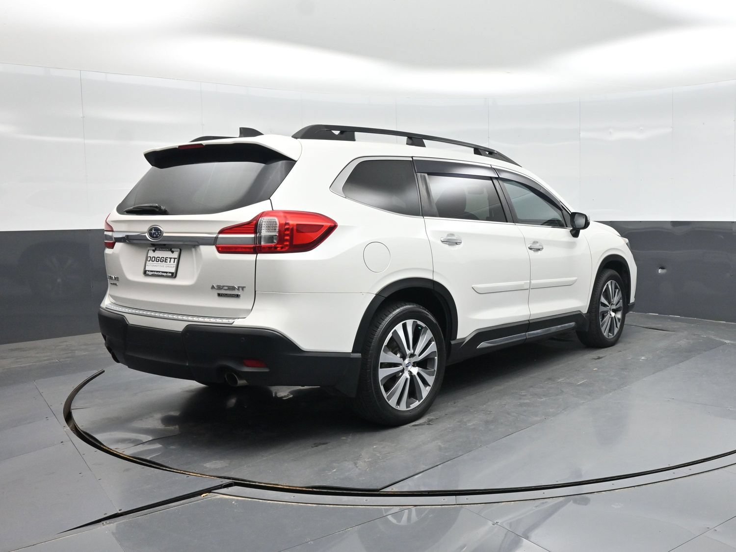 Used 2021 Subaru Ascent Touring w/ Popular Package #2 AWD/4WD image 10