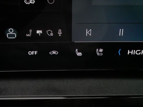 Used 2025 Audi Q6 e-tron Premium Plus w/ Premium Plus image 29