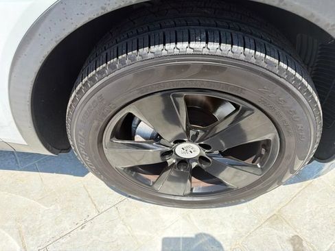 Used 2020 Porsche Cayenne AWD/4WD image 35