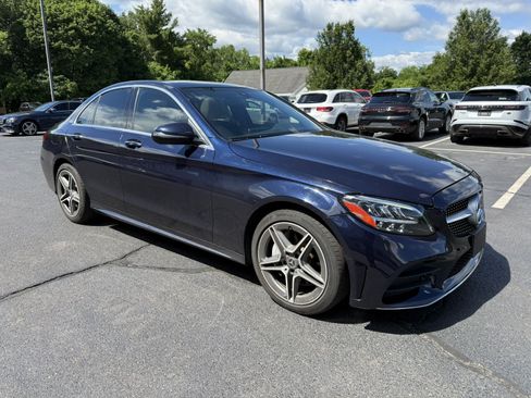 Used 2020 Mercedes-Benz C 300 4MATIC Sedan image 3