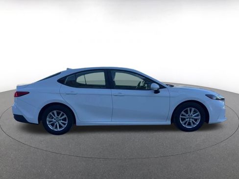 Used 2025 Toyota Camry LE image 16