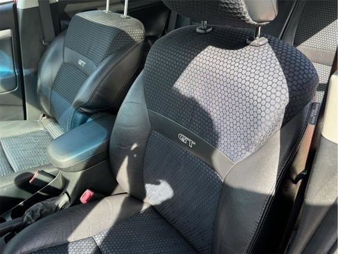 Used 2009 Pontiac Vibe GT image 10