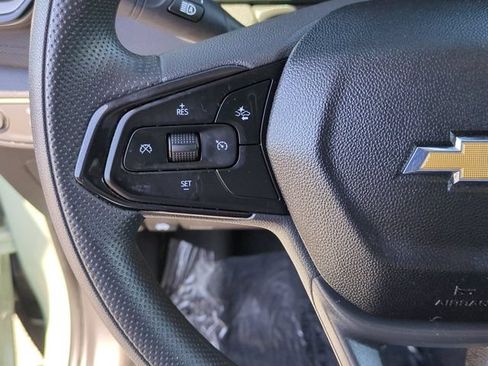 Used 2025 Chevrolet TrailBlazer LT AWD/4WD image 12