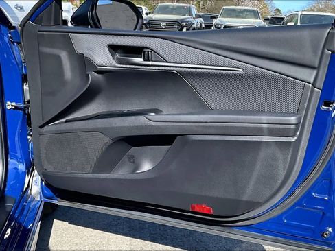 Used 2025 Toyota Camry SE image 22