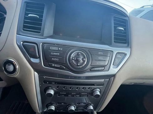 Used 2017 Nissan Pathfinder SL image 27