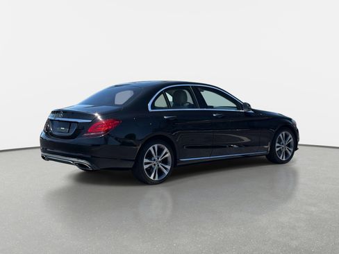 Used 2021 Mercedes-Benz C 300 Sedan image 3