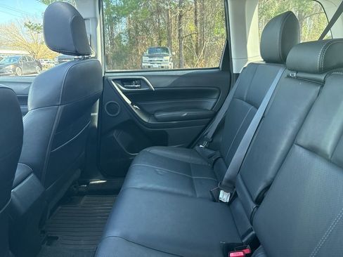 Used 2018 Subaru Forester 2.5i Touring image 11