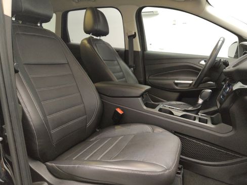 Used 2017 Ford Escape Titanium image 21