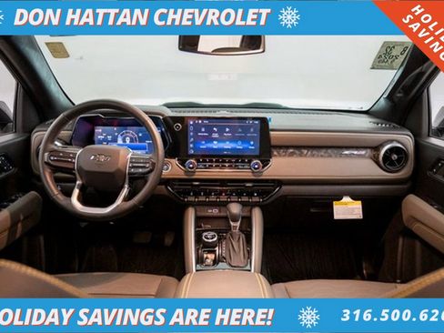 Used 2024 Chevrolet Colorado ZR2 w/ ZR2 Convenience Package III image 3