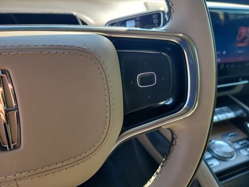 Certified 2024 Lincoln Nautilus Reserve w/ Equipment Group 202A image 26