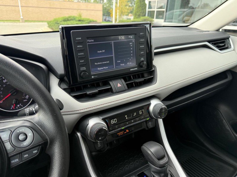 Used 2022 Toyota RAV4 XLE AWD/4WD image 25