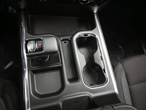 Used 2024 Chevrolet Silverado 1500 LT image 12