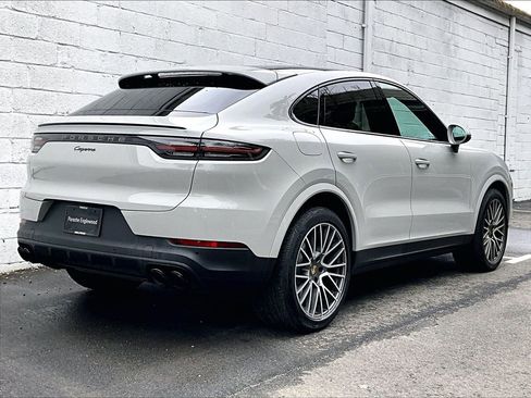 Certified 2023 Porsche Cayenne Platinum Edition AWD/4WD image 17