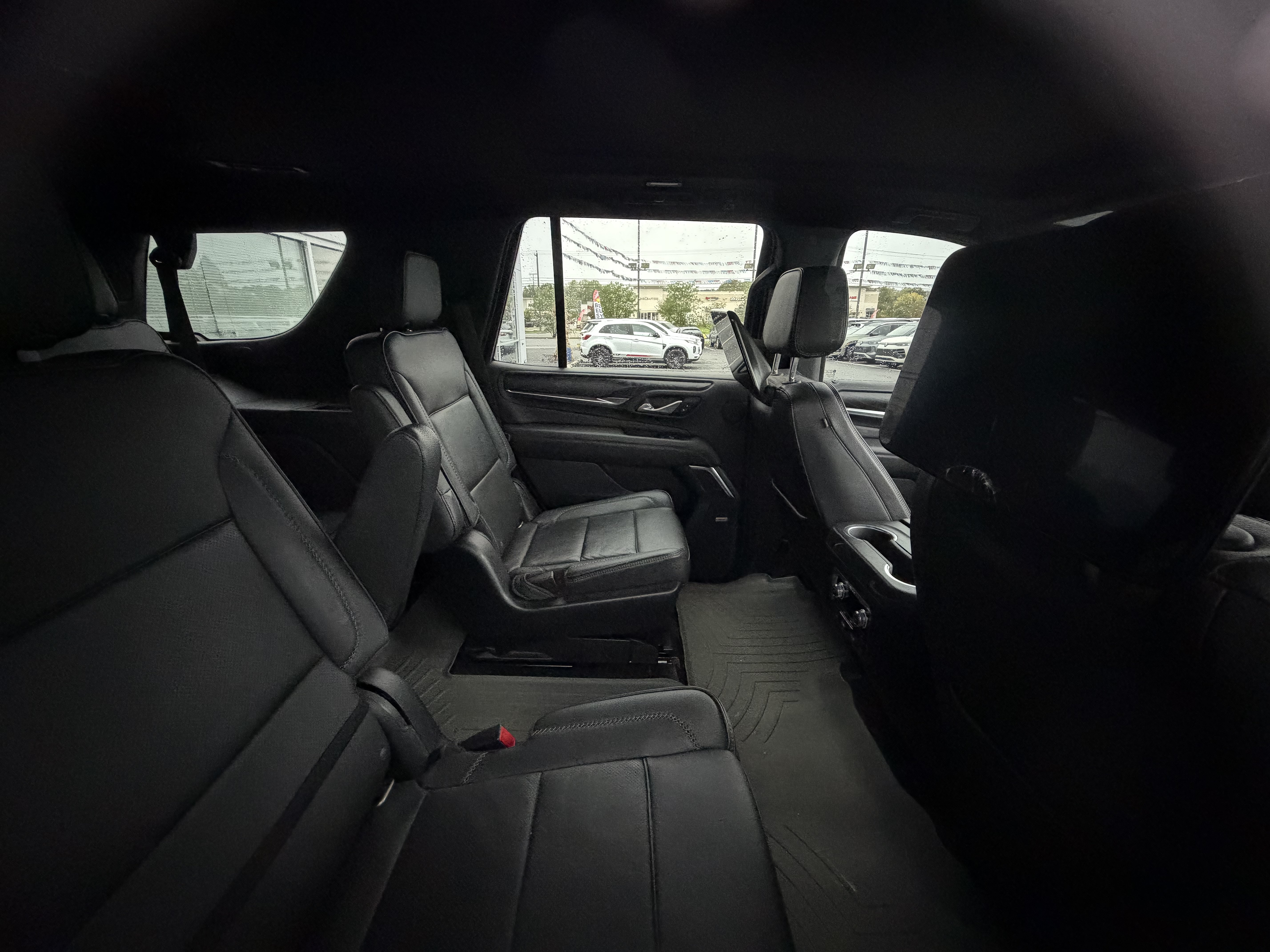 Used 2021 GMC Yukon Denali w/ Denali Premium Package AWD/4WD image 19