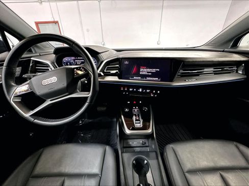 Used 2023 Audi Q4 e-tron Prestige AWD/4WD image 16