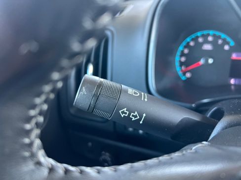 Used 2019 Chevrolet Colorado ZR2 w/ ZR2 Midnight Special Edition image 24