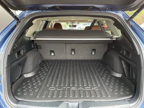 Used 2021 Subaru Outback Touring XT image 8