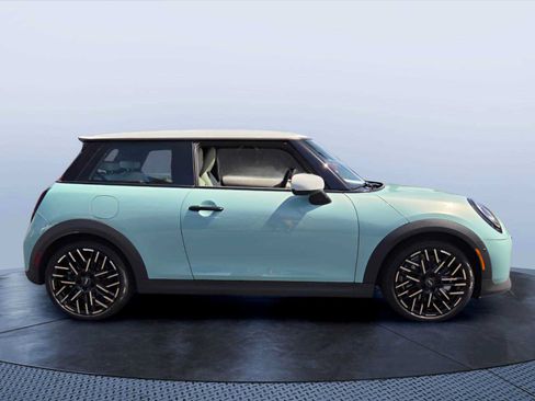 Used 2026 MINI Cooper S FWD image 7