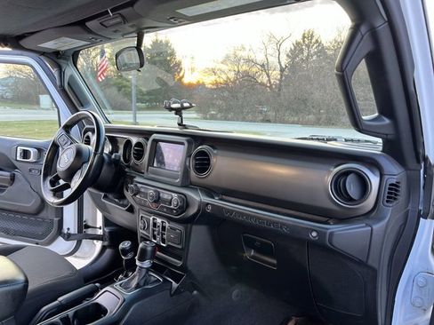 Used 2021 Jeep Wrangler Unlimited Sport image 29