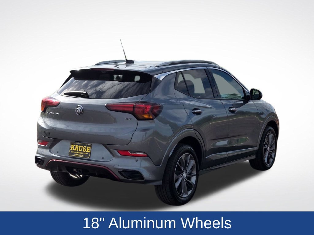 Used 2022 Buick Encore GX Essence w/ Advanced Technology Package AWD/4WD image 3