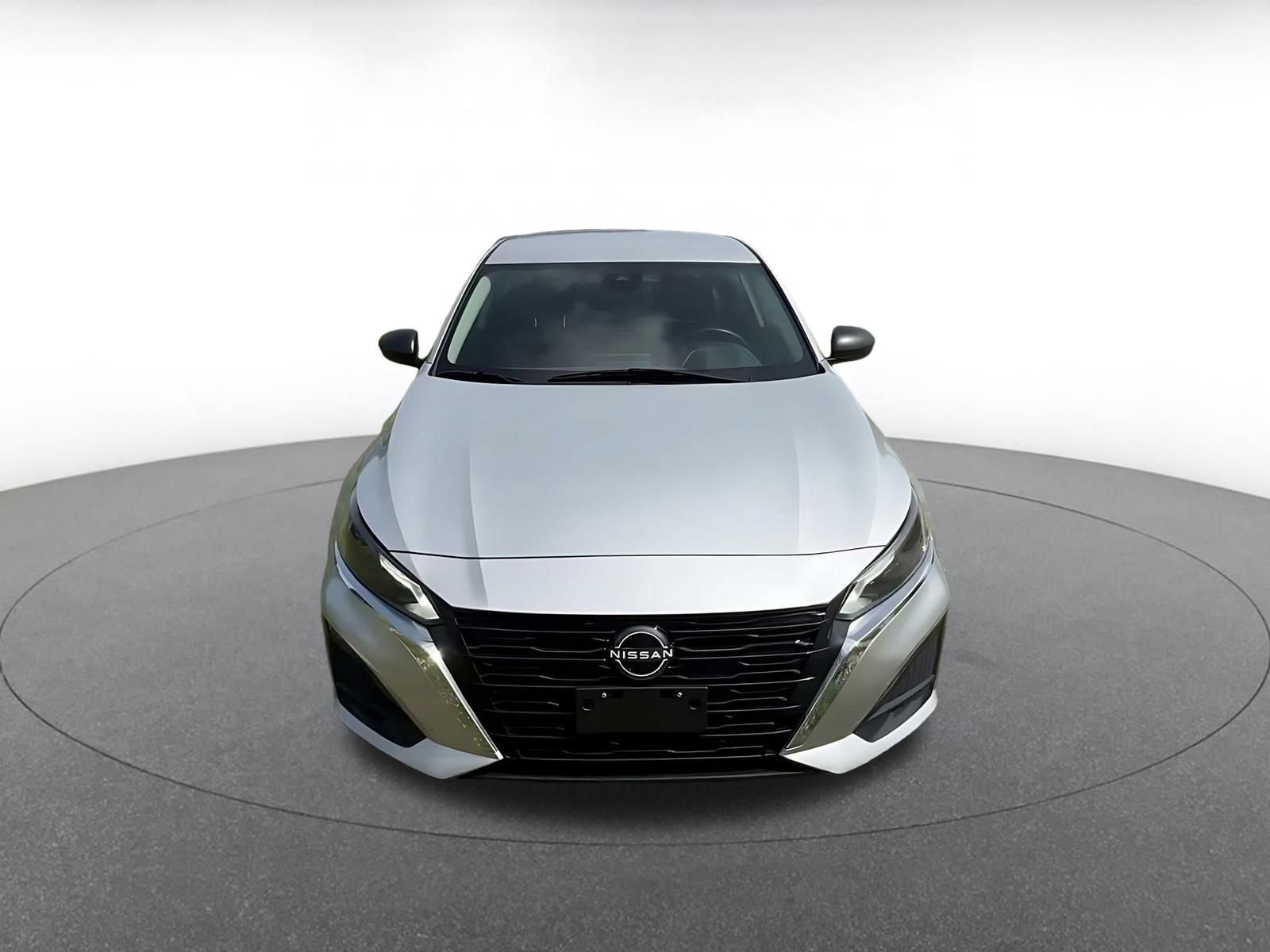 Used 2024 Nissan Altima 2.5 S FWD image 4