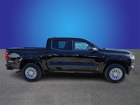 New 2026 Chevrolet Colorado W/T image 3