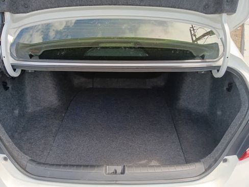 Used 2018 Honda Accord Sport image 27