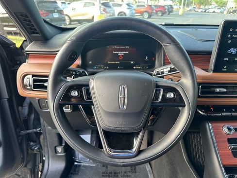 Used 2023 Lincoln Aviator Reserve w/ Equipment Group 201A RWD image 12