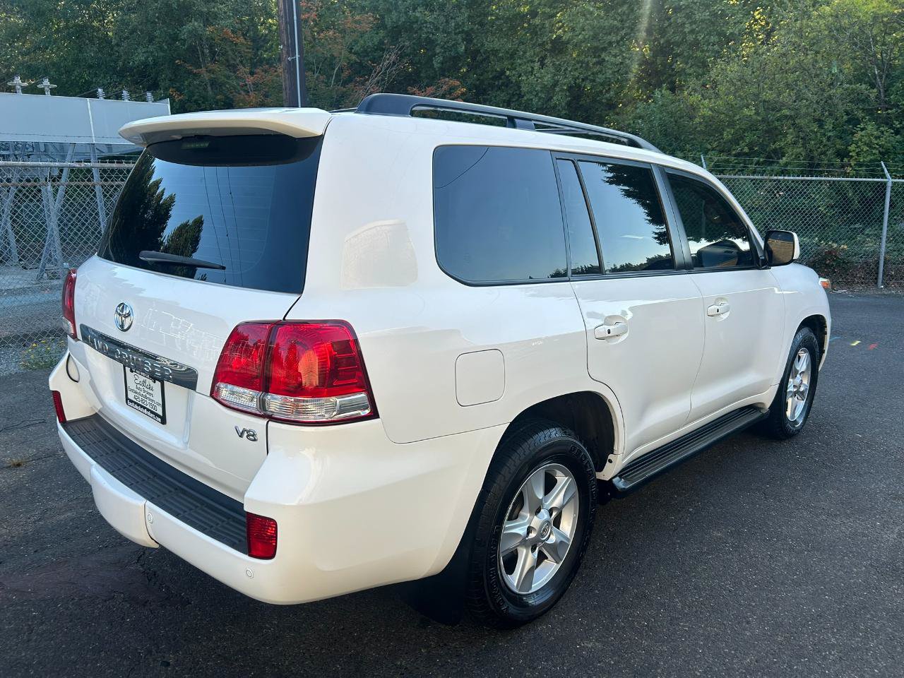 Used 2009 Toyota Land Cruiser w/ Upgrade Pkg AWD/4WD image 5