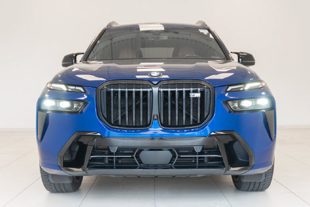 Used 2024 BMW X7 M60i w/ M Sport Professional Package AWD/4WD image 28