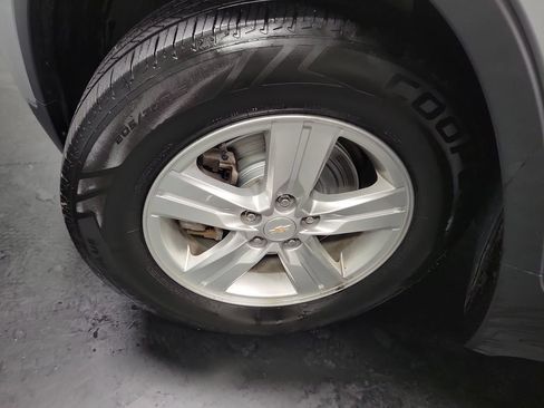 Used 2022 Chevrolet Trax LT FWD image 13